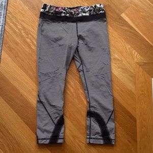 Lululemon Cropped Legging